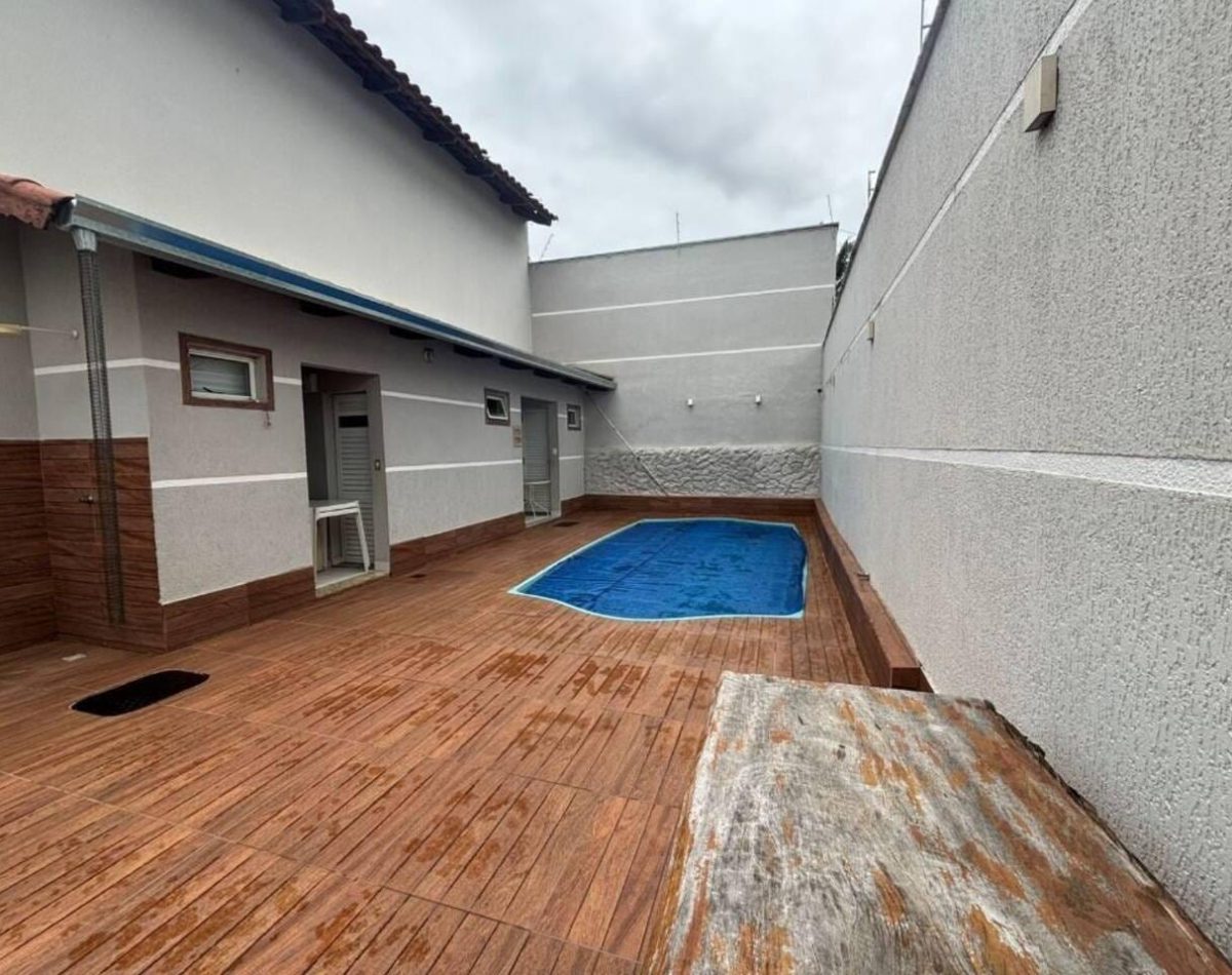 21738946811253-1